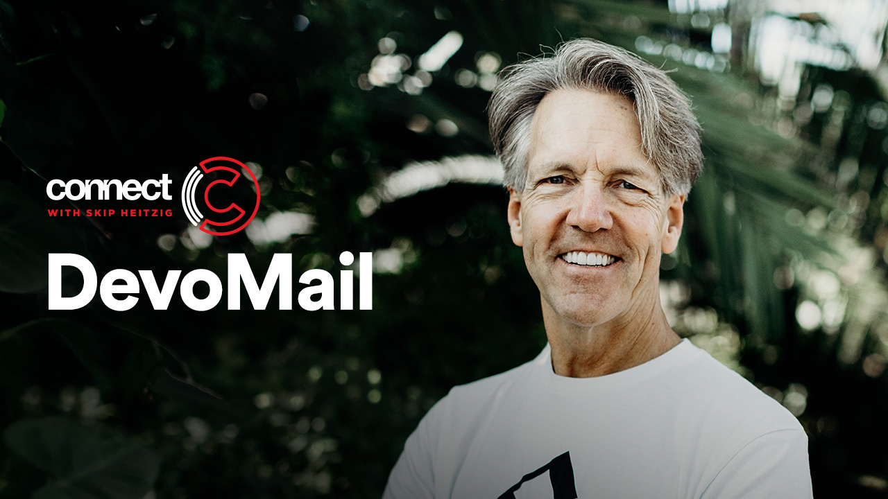 CwS-Eblast-DevoMail-Hero-202508-Summer-4