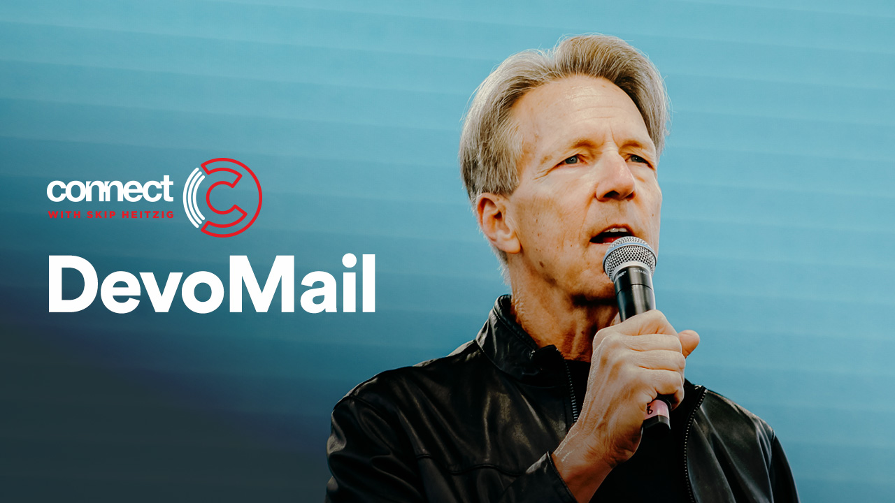 CwS-Eblast-DevoMail-Hero-202508-Summer-8