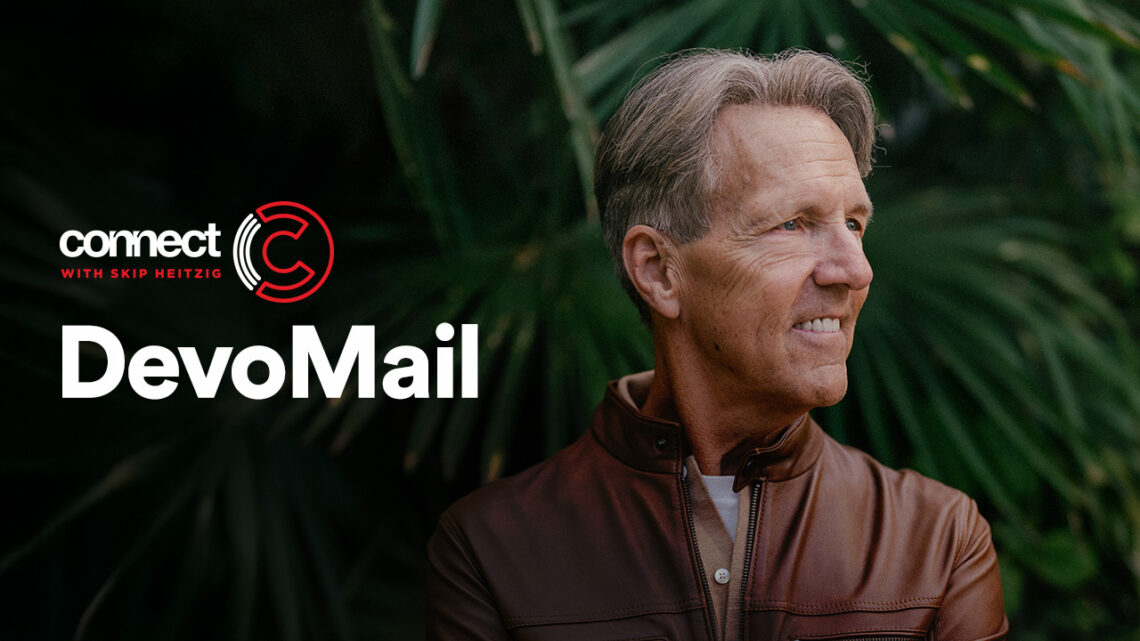 CwS-Eblast-DevoMail-Hero-202508-Winter-10