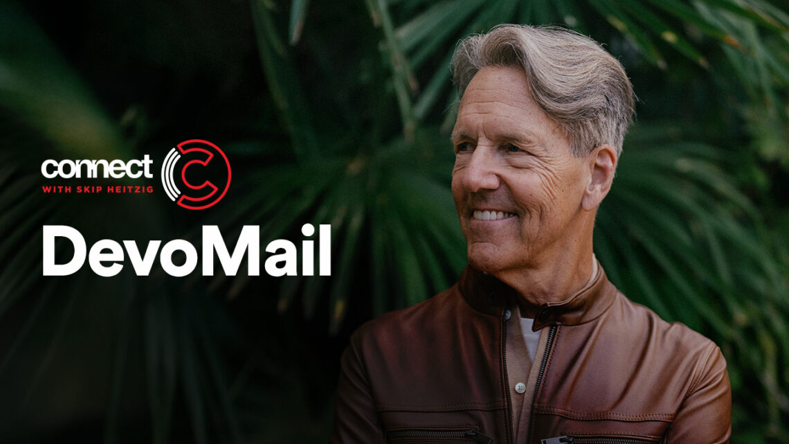 CwS-Eblast-DevoMail-Hero-202508-Winter-9